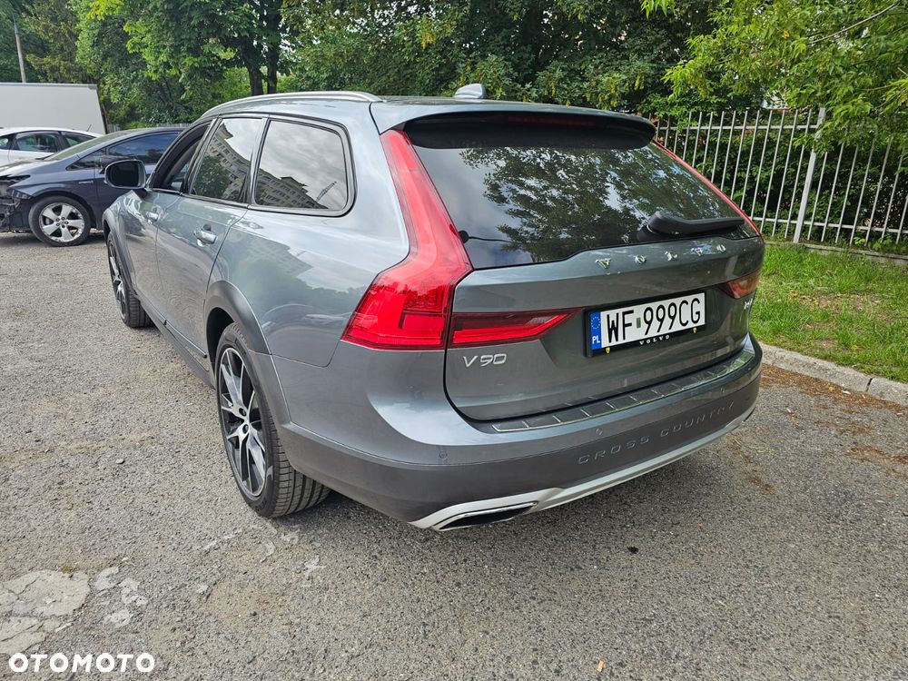 Volvo V90 Cross Country T6 AWD Pro - 9