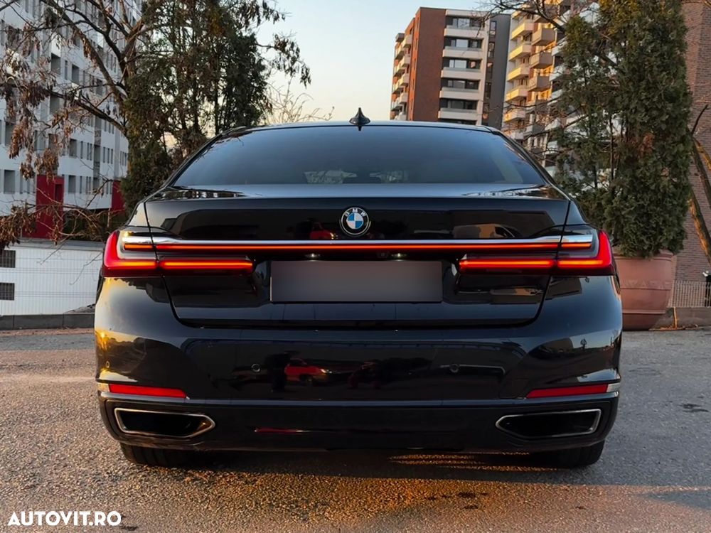 BMW Seria 7 740d xDrive - 34