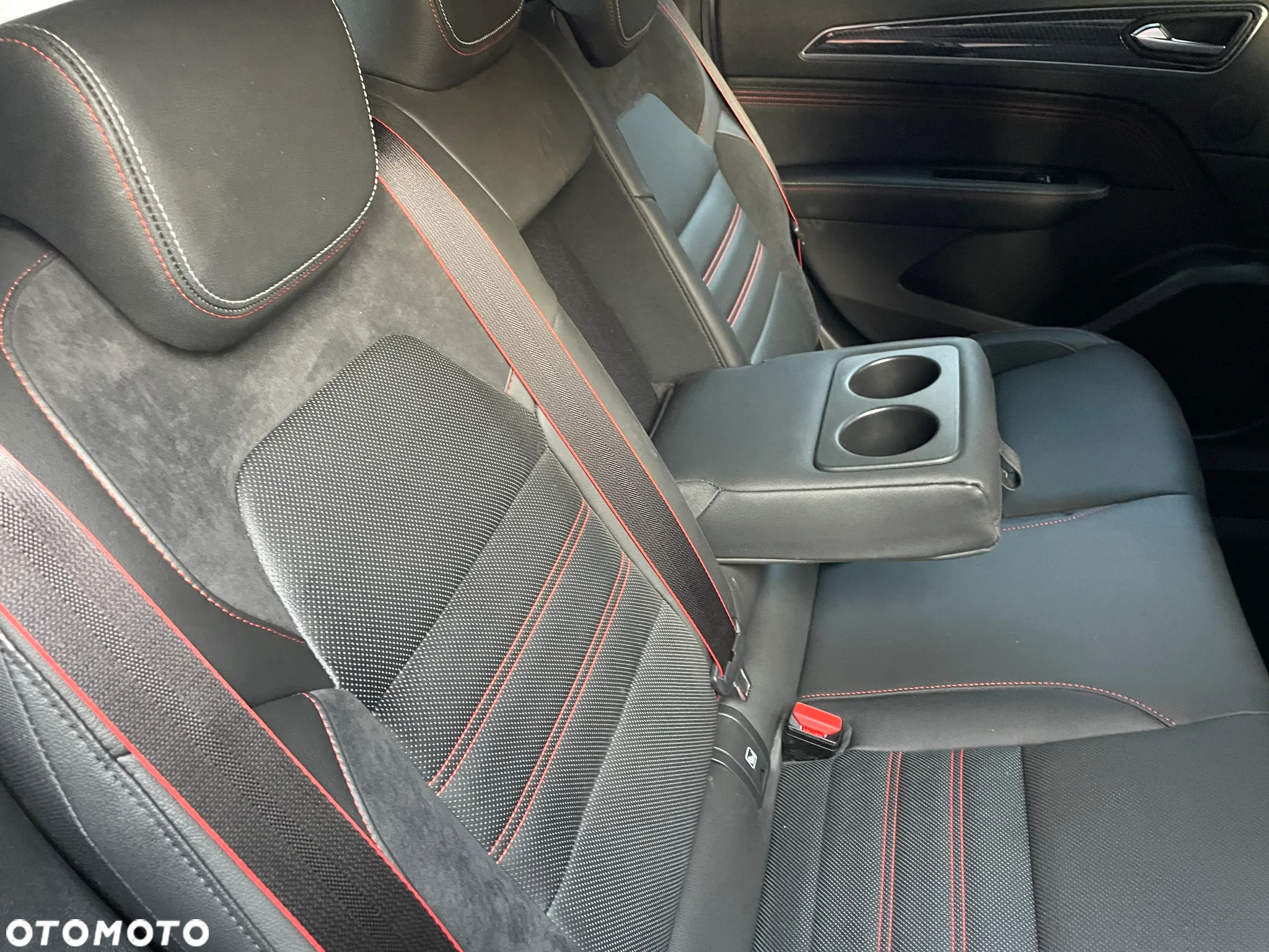Toyota C-HR 1.8 Hybrid Executive - 9