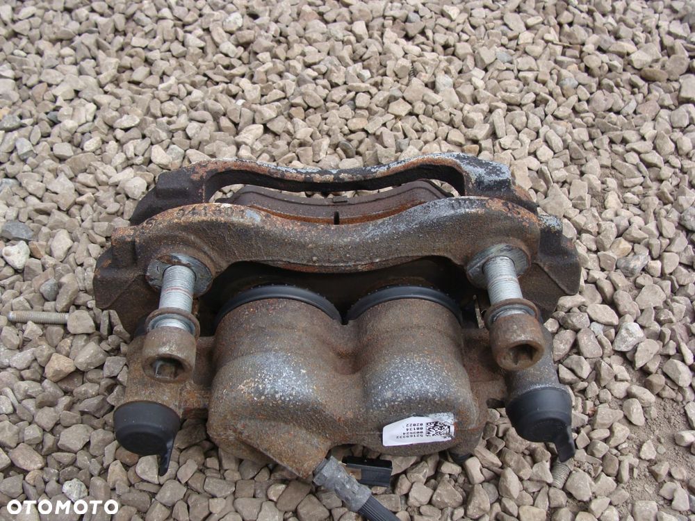 zacisk lewy przód ducato boxer jumper koła 16 46+52/32 - 7