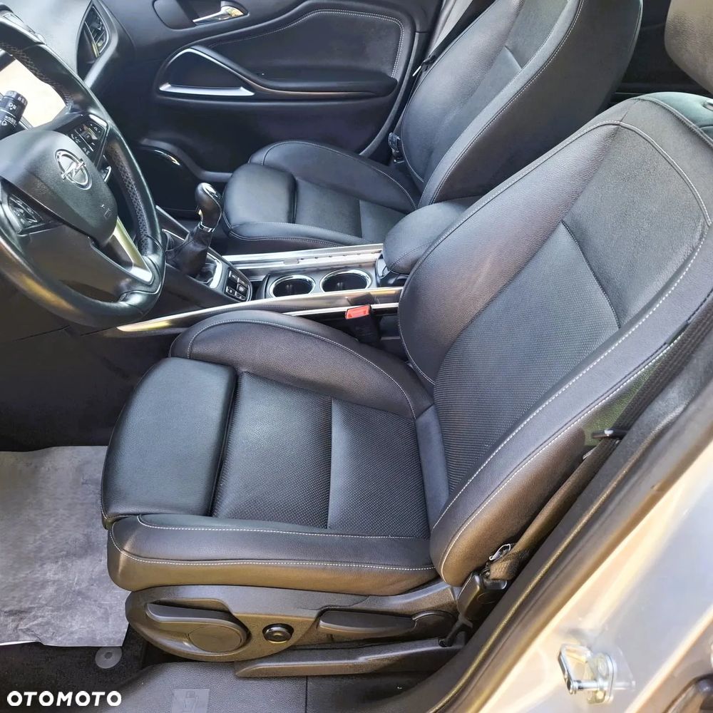 Opel Zafira 2.0 CDTI Cosmo S&S - 24