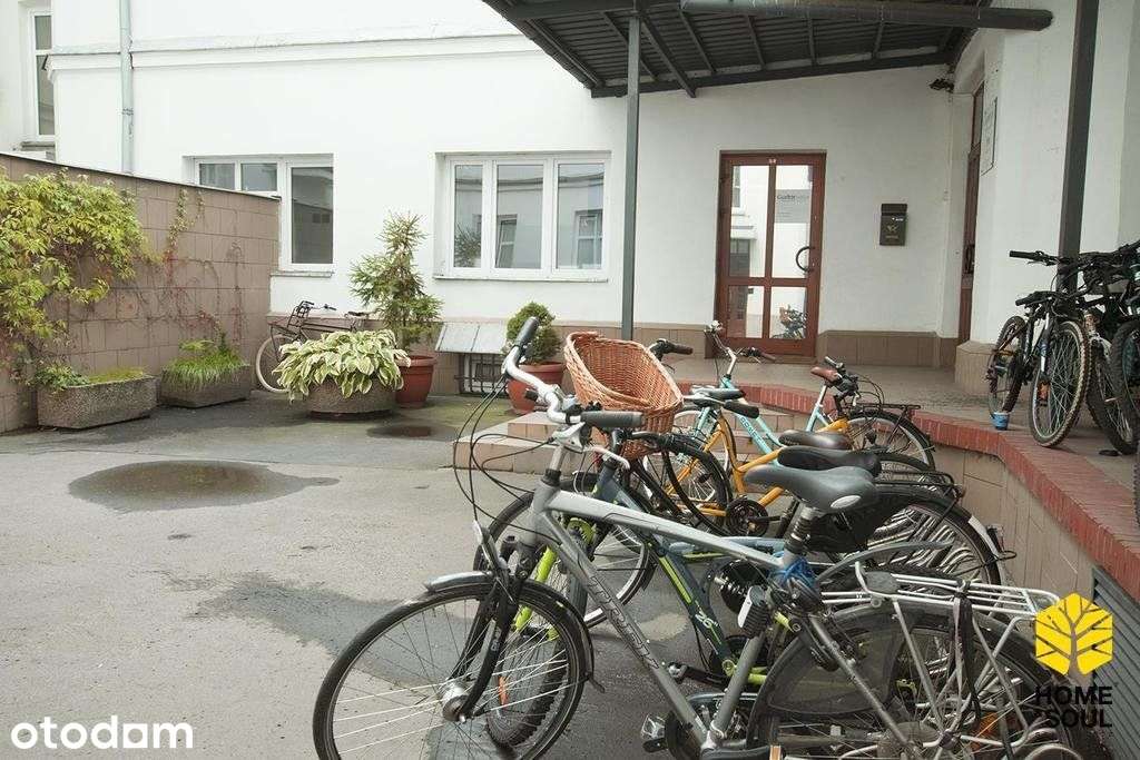 Dwa obszerne pokoje w centrum Mokotowa