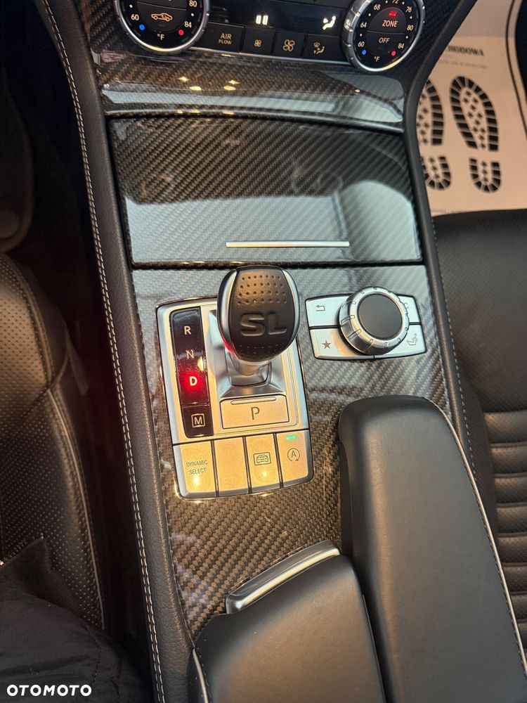 Mercedes-Benz SL - 32