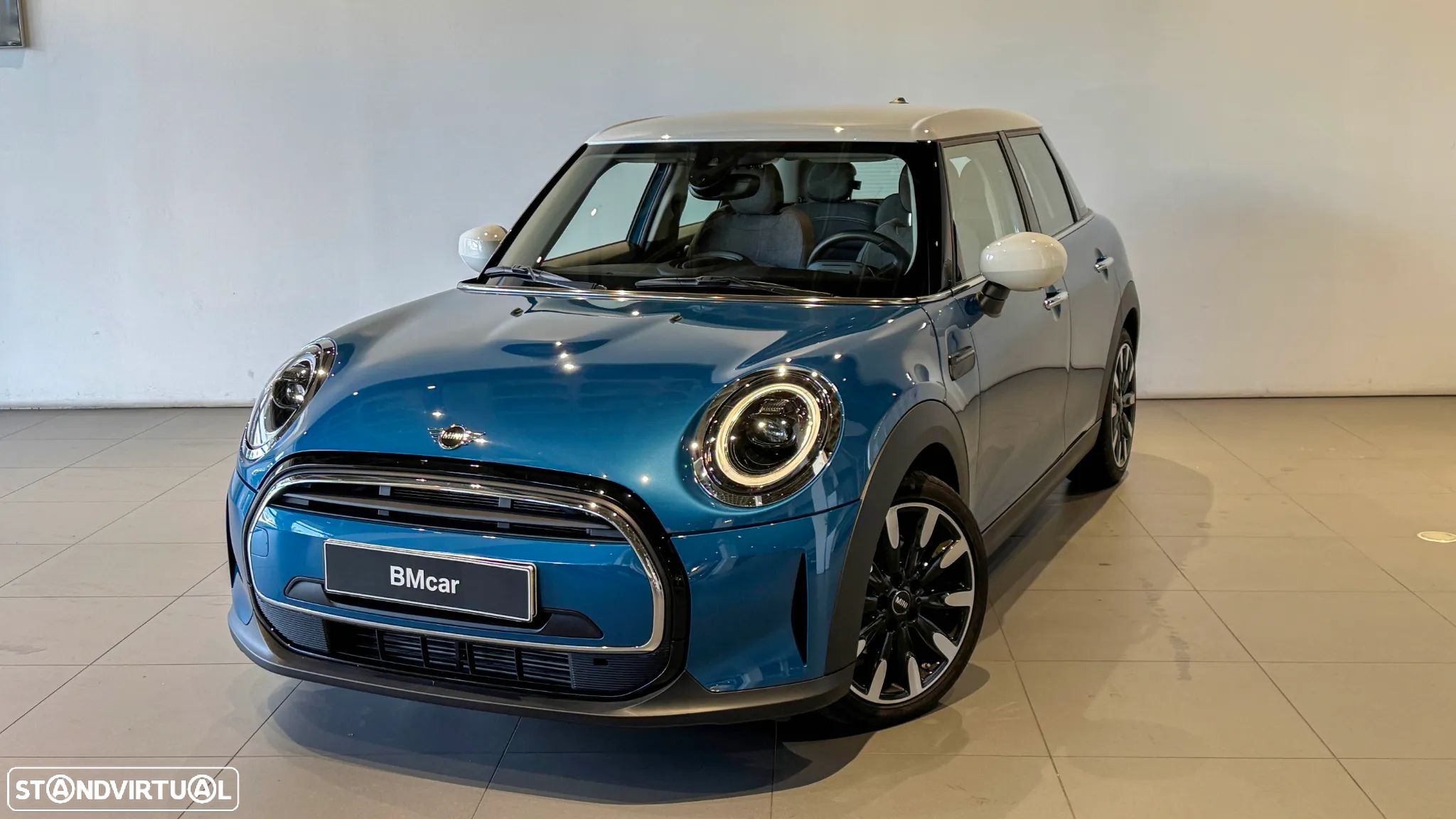 MINI 5 Portas Cooper Classic Auto - 1