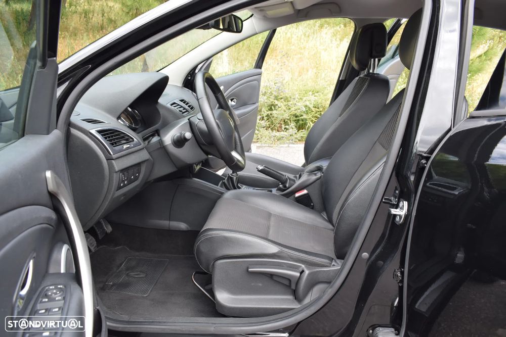 Renault Mégane 1.5 dCi Luxe - 6