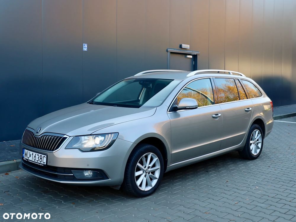 Skoda Superb 2.0 TDI 4x4 Ambition DSG - 3