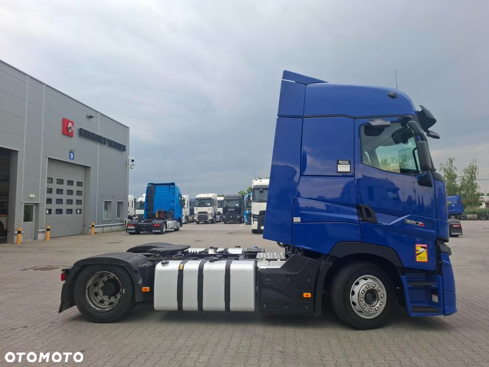 Renault T-HIGH - 6