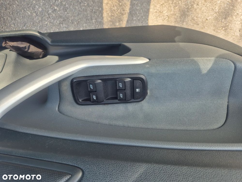 Ford Fiesta 1.4 Titanium EU5 - 17