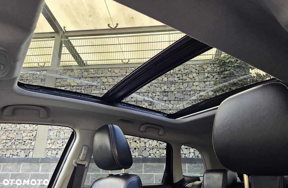 Suzuki Vitara 1.5 Dualjet Hybrid Allgrip AGS Comfort+ "SHINKAI" - 8