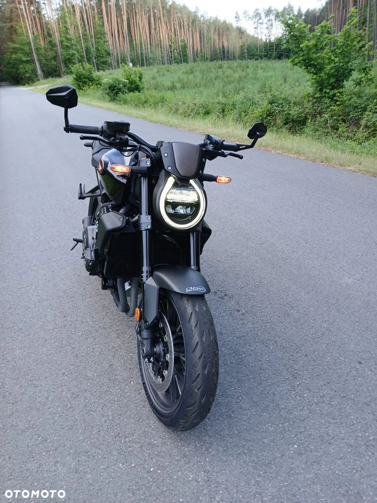 Honda CB - 7