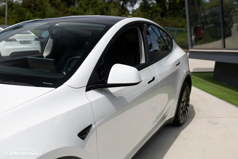 Tesla Model Y Standard - 18