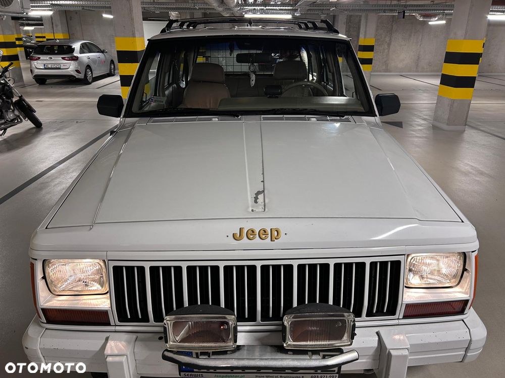 Jeep Cherokee 4.0 Limited - 1