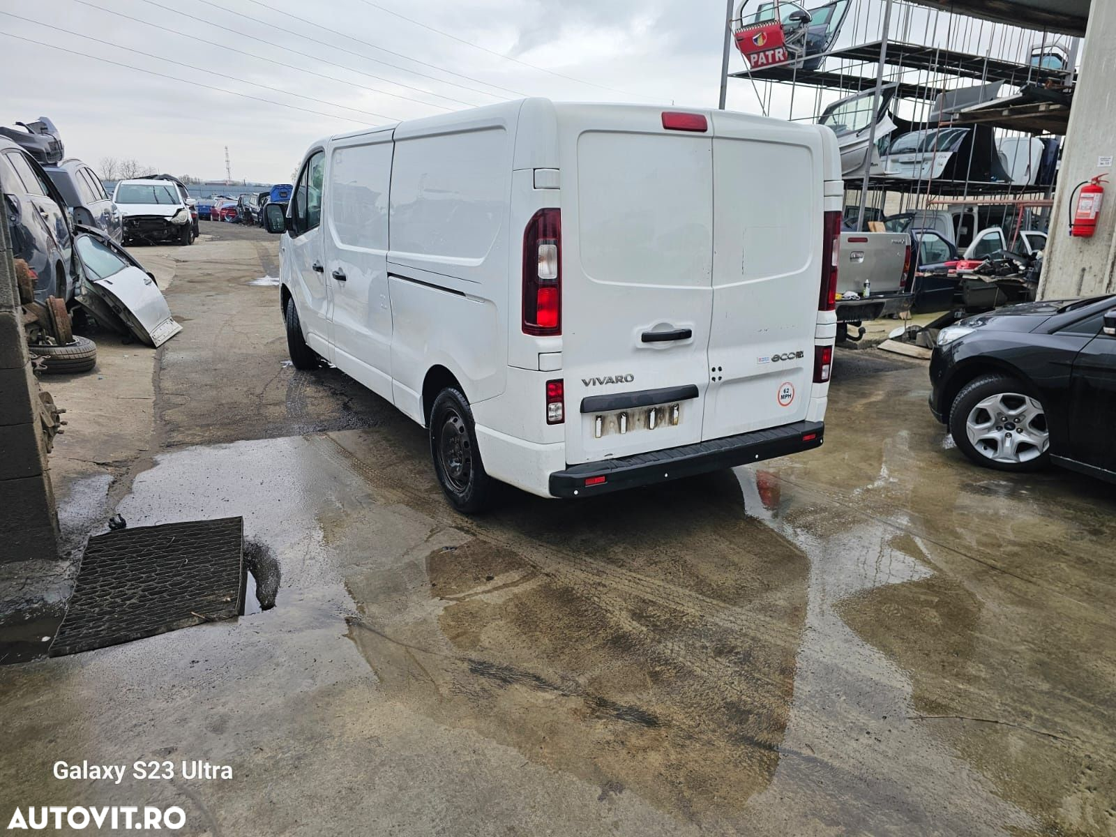Dezmembram Opel Vivaro 2015 1.6dci Euro 5 - 3