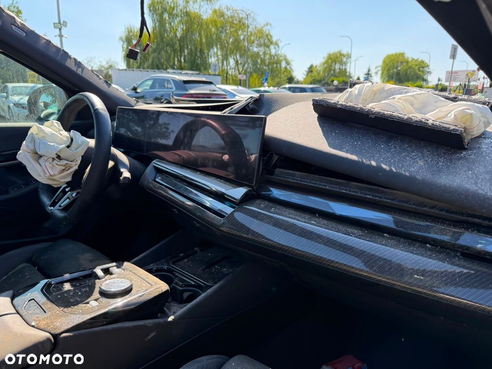 BMW i5 83.9kWh eDrive40 M Sport - 16