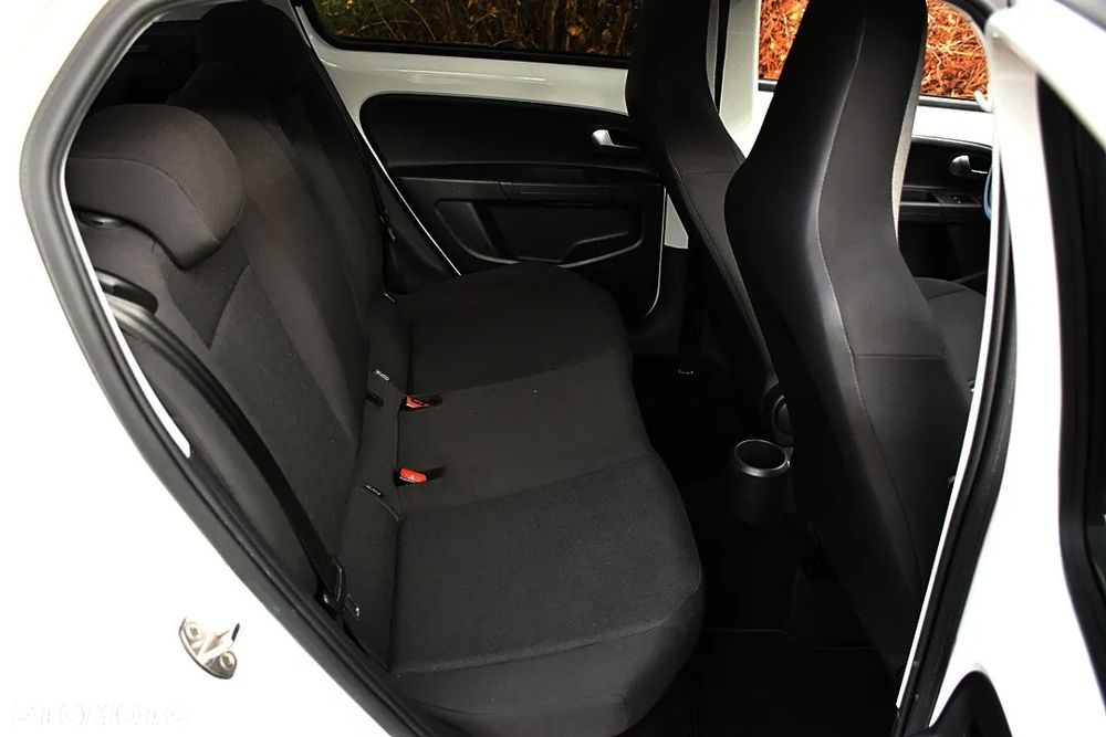 Volkswagen up! 1.0 high - 34