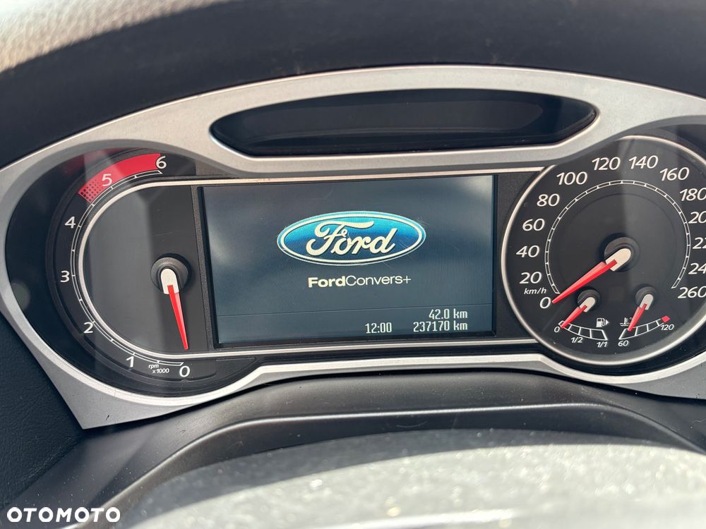 Ford S-Max 2.0 TDCi DPF Titanium - 30