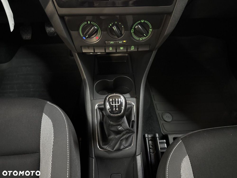 Skoda RAPID 1.0 TSI Ambition - 16