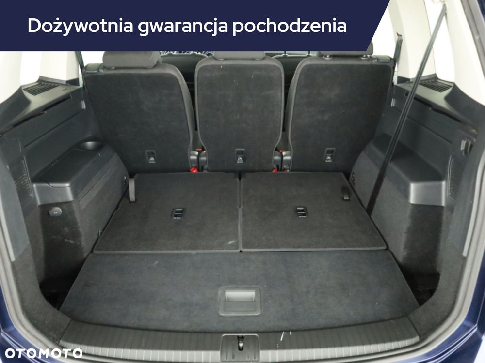 Volkswagen Touran - 13