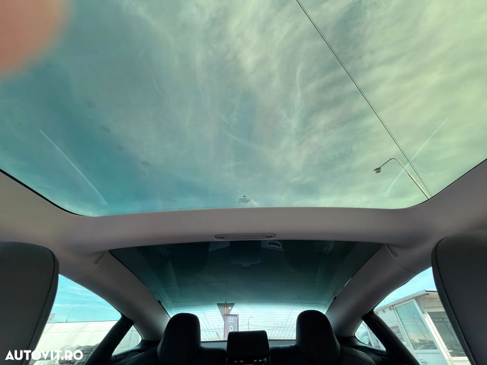 Tesla Model 3 - 21
