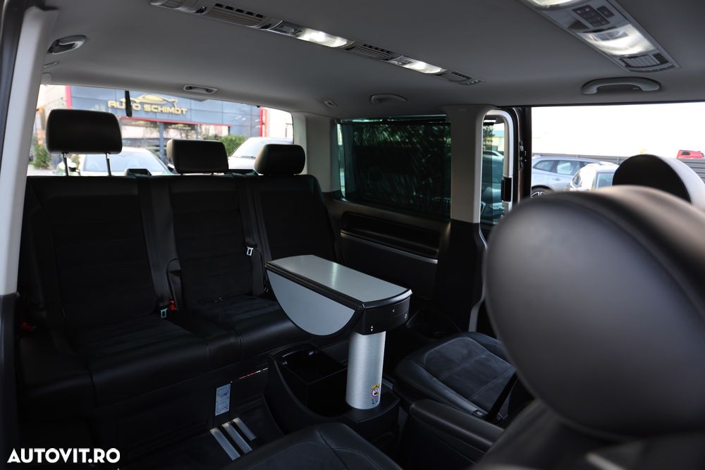 Volkswagen Multivan - 10