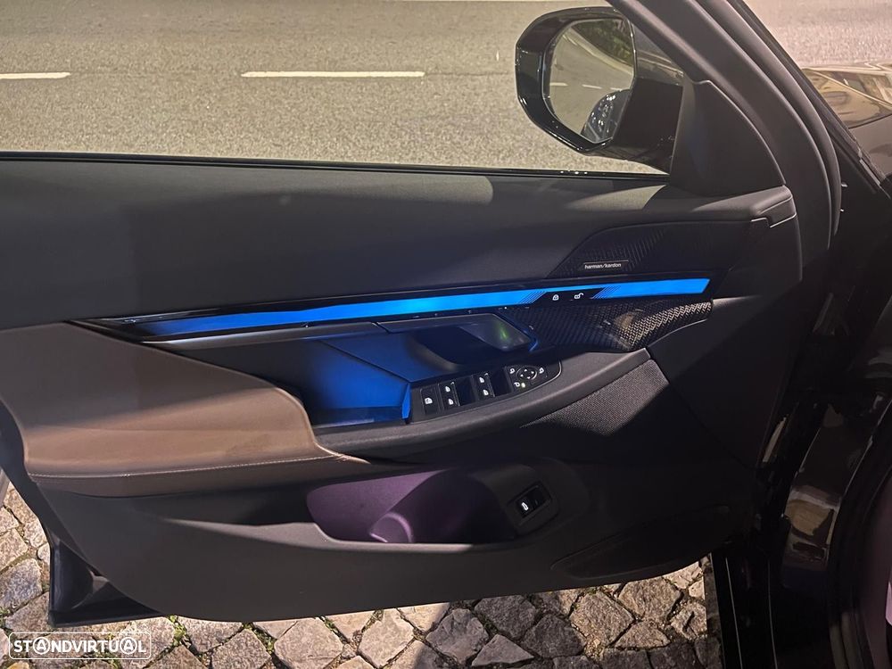 BMW i5 eDrive40 Pack Desportivo M Pro - 33