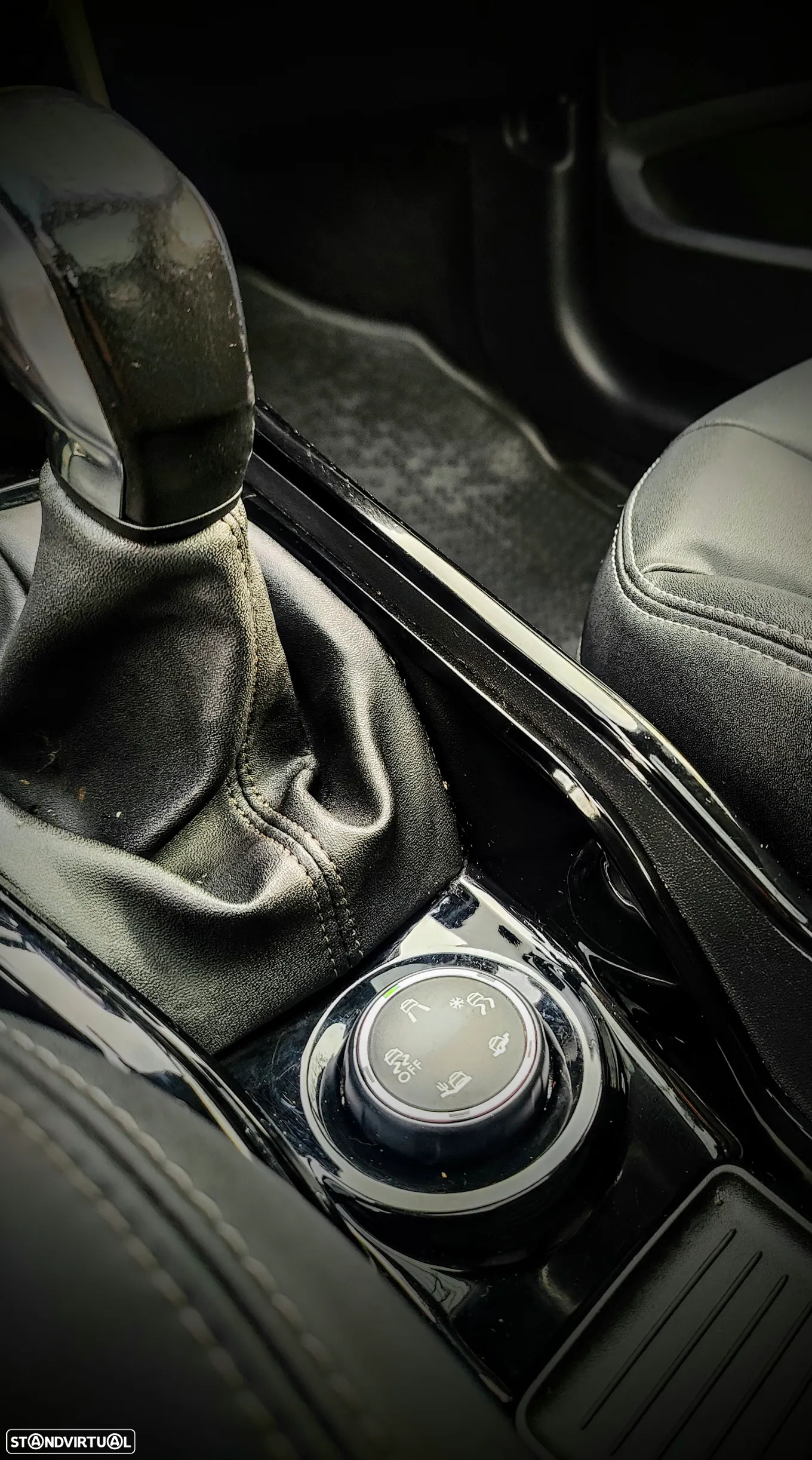 Peugeot 2008 PureTech 110 Stop&Start Signature - 12