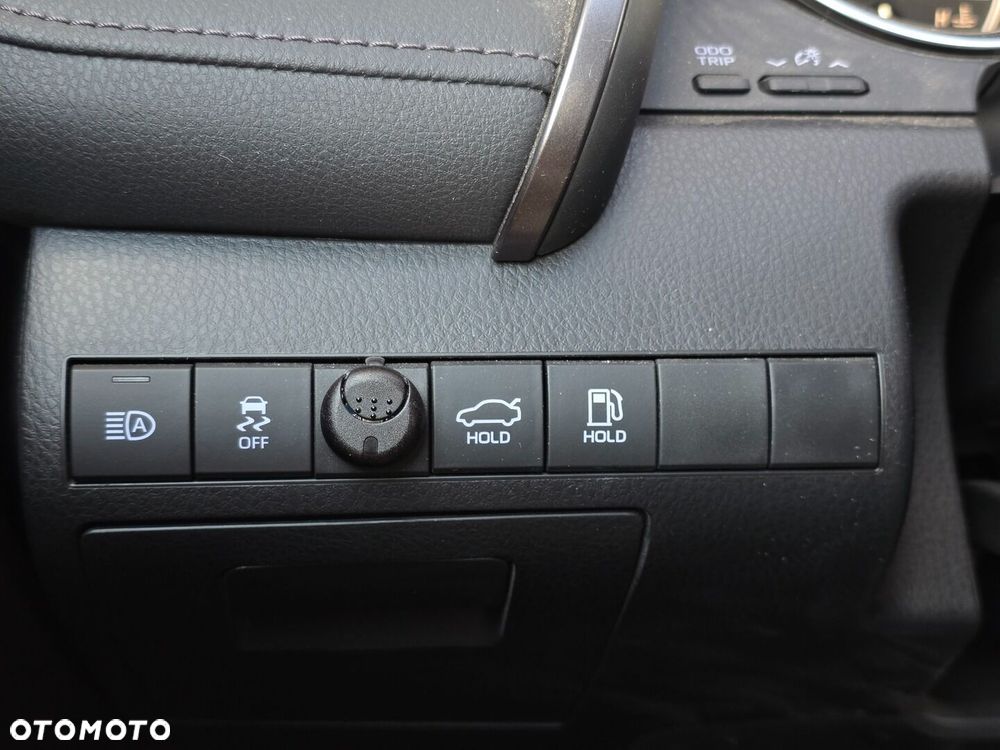 Toyota Camry 2.5 Hybrid Comfort CVT - 15