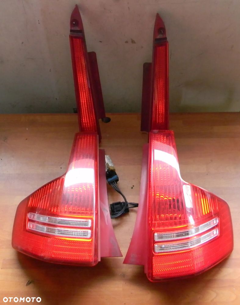 lampa prawa tył  CITROEN C4 HB 5D EUROPA