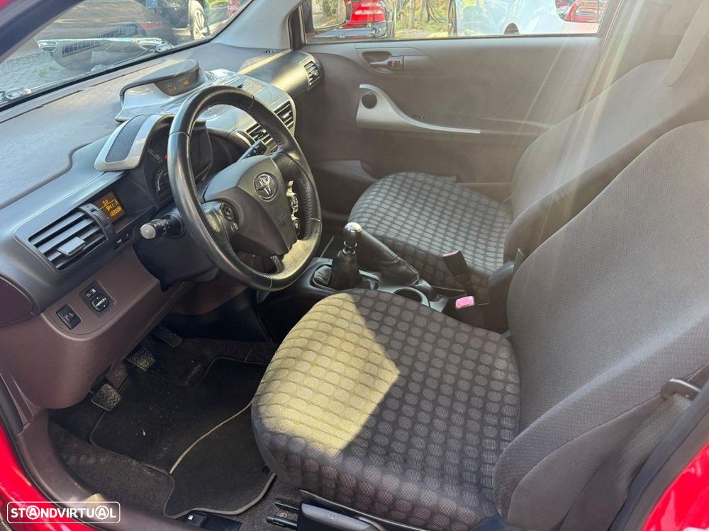 Toyota iQ 1.0 - 9