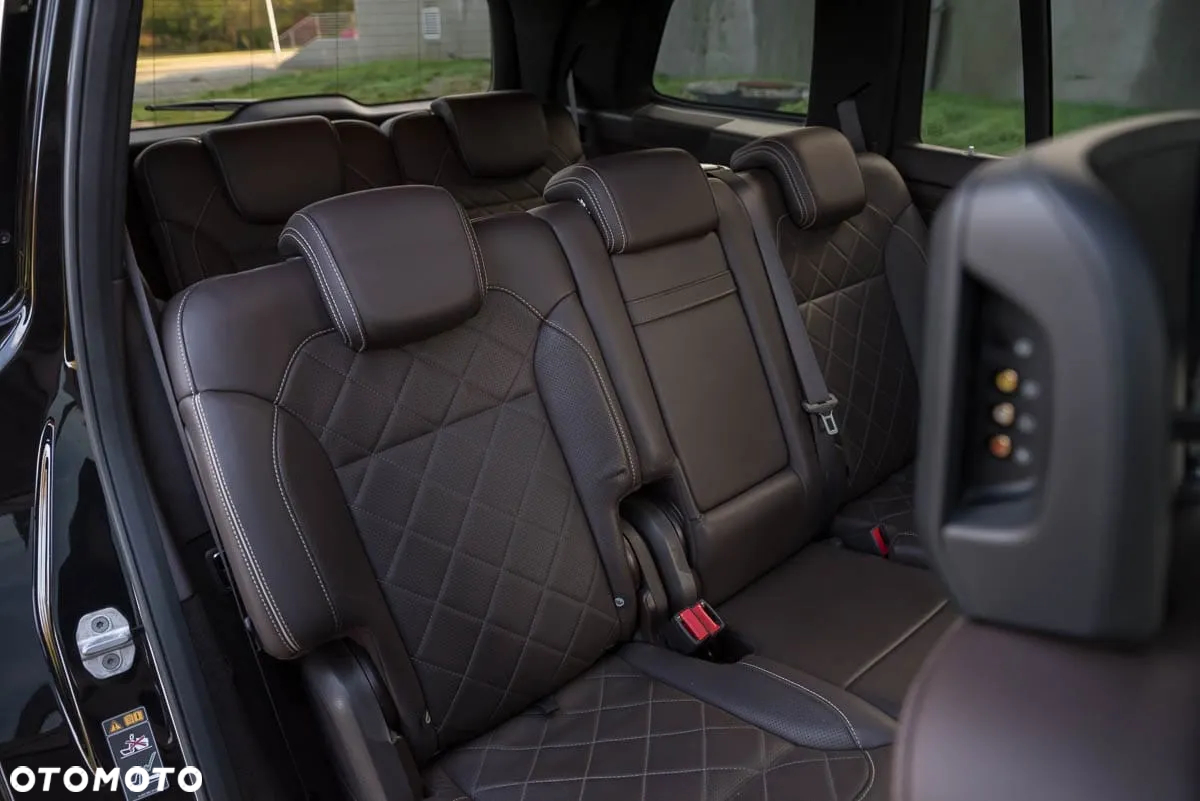 Mercedes-Benz GLS 500 4Matic 9G-TRONIC AMG Line - 27