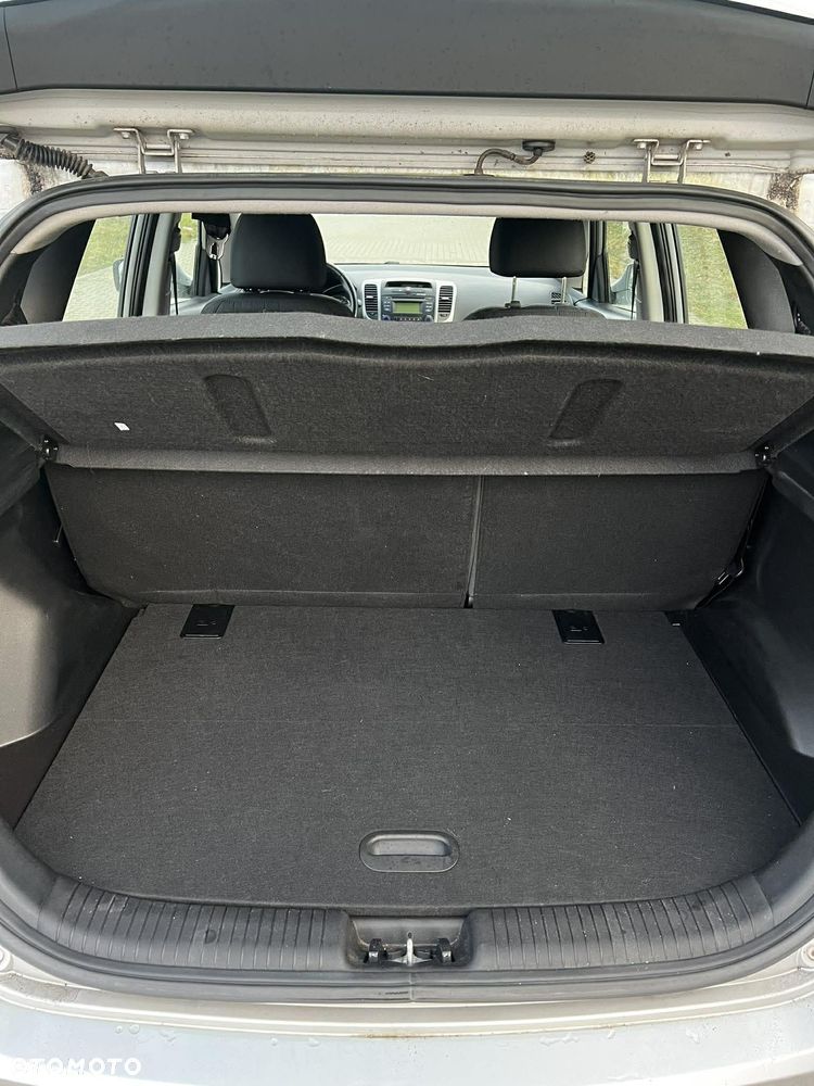 Hyundai ix20 1.4 Fifa World Cup Edition - 15