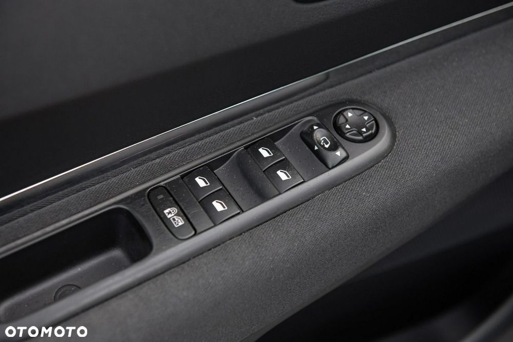 Peugeot 3008 HDi 115 Allure - 25