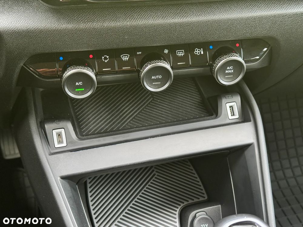 Citroën C4 BlueHDi 110 Stop&Start SHINE - 16