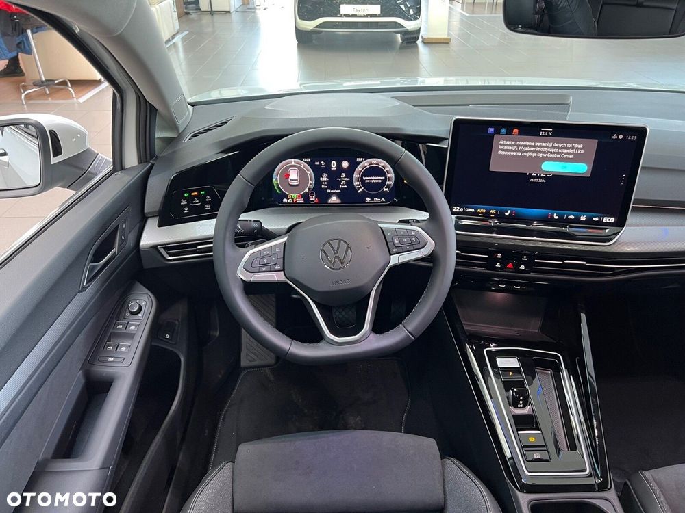 Volkswagen Golf - 10