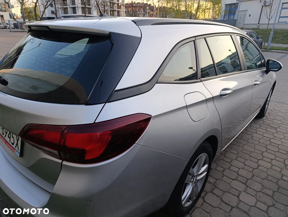 Opel Astra - 8