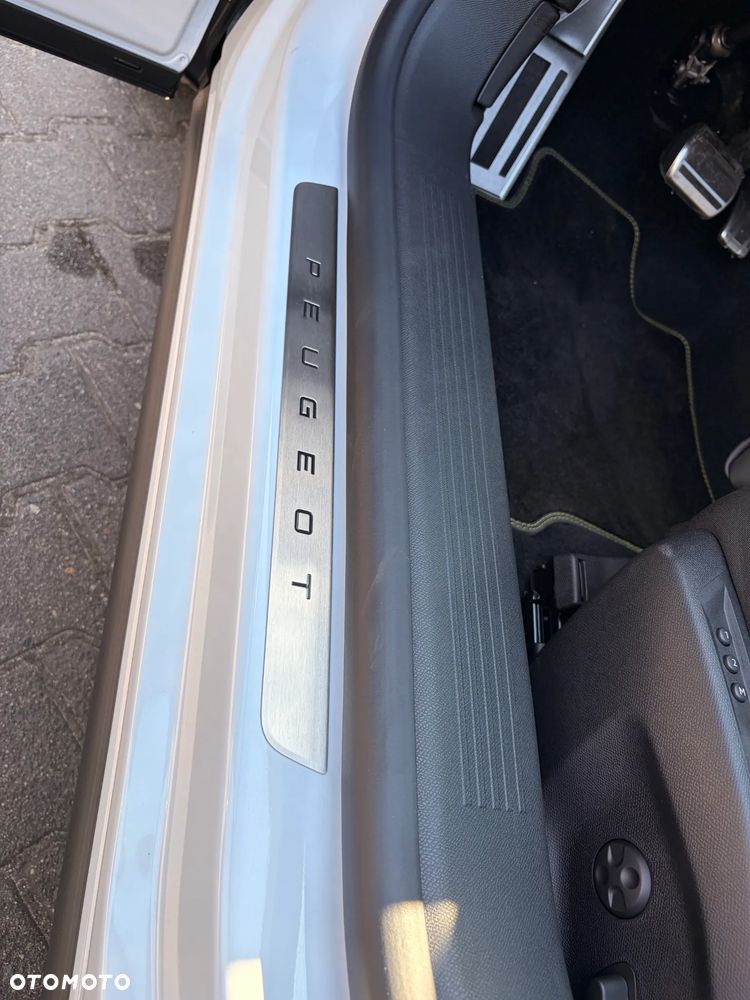 Peugeot 408 1.2 PureTech mHEV GT S&S e-DCS6 - 31