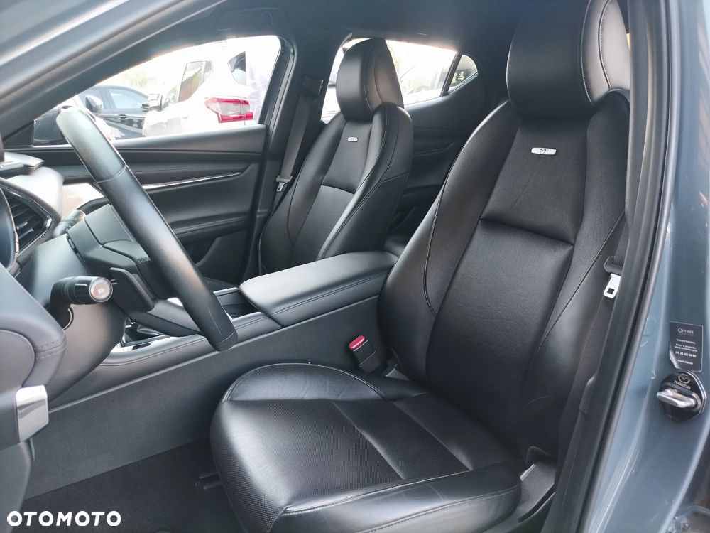 Mazda 3 2.0 mHEV Hikari - 17