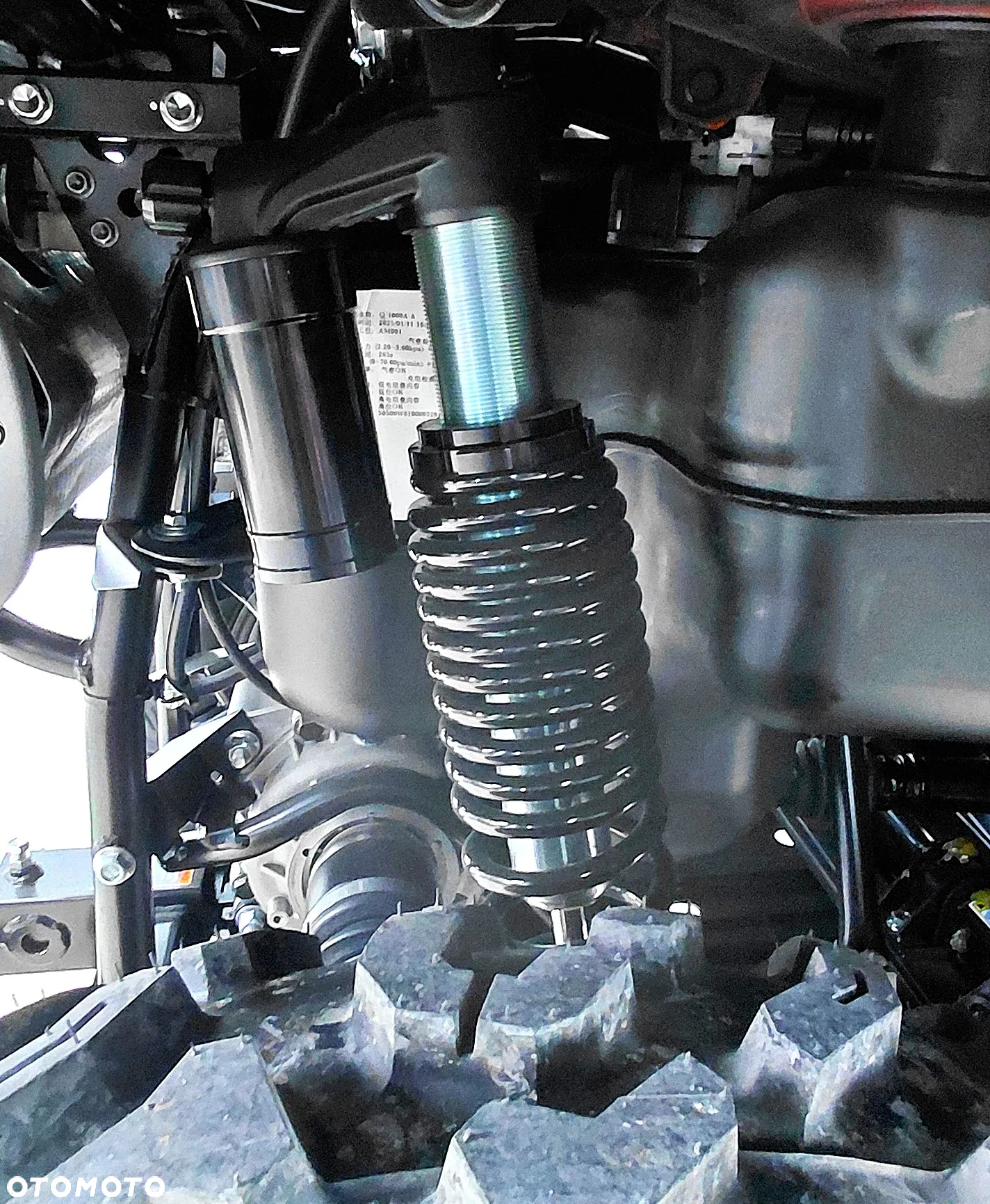 QJMOTOR SFA 600 - 6