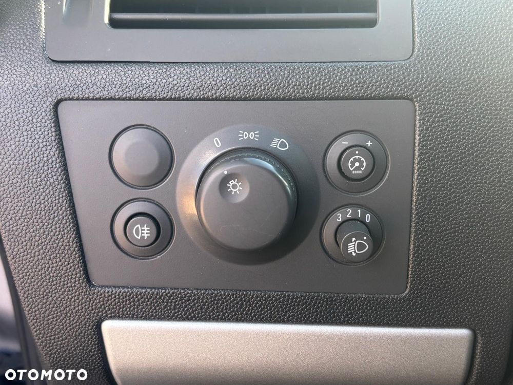 Opel Zafira 1.6 Active - 19