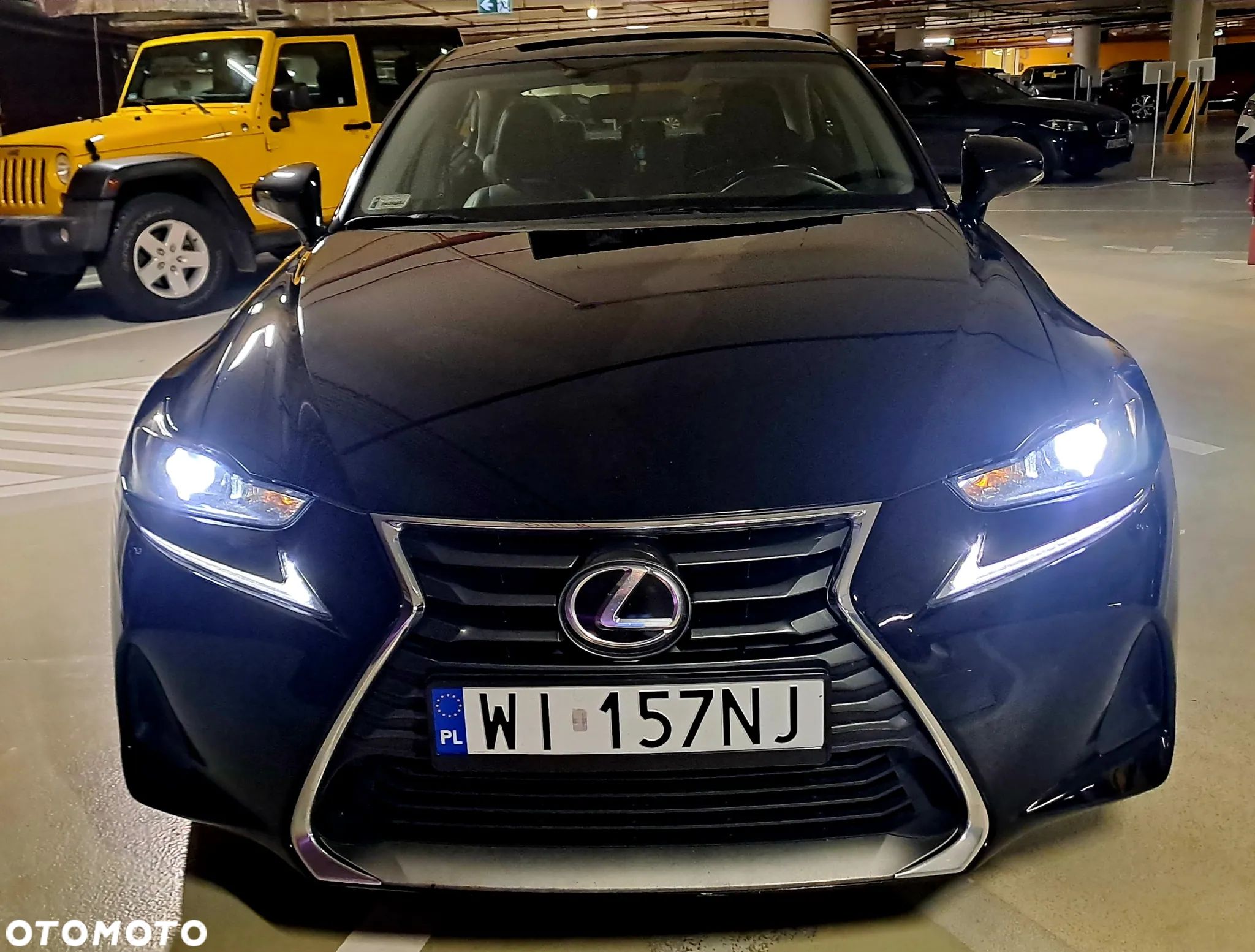 Lexus IS 200t / 300 Prestige - 1