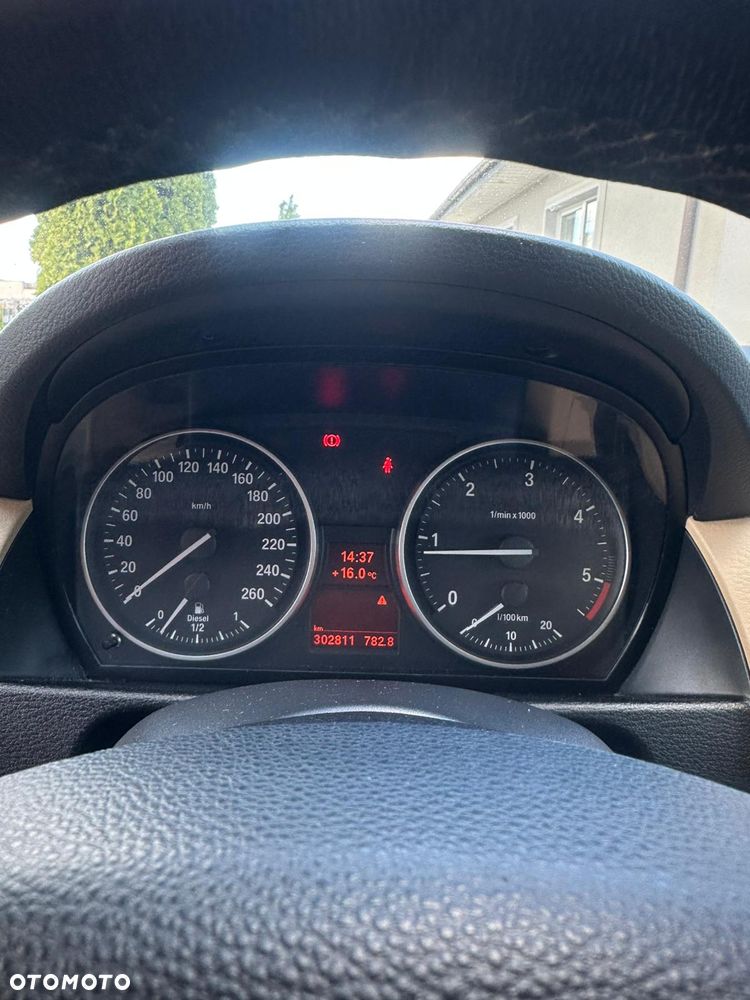 BMW X1 xDrive20d - 21