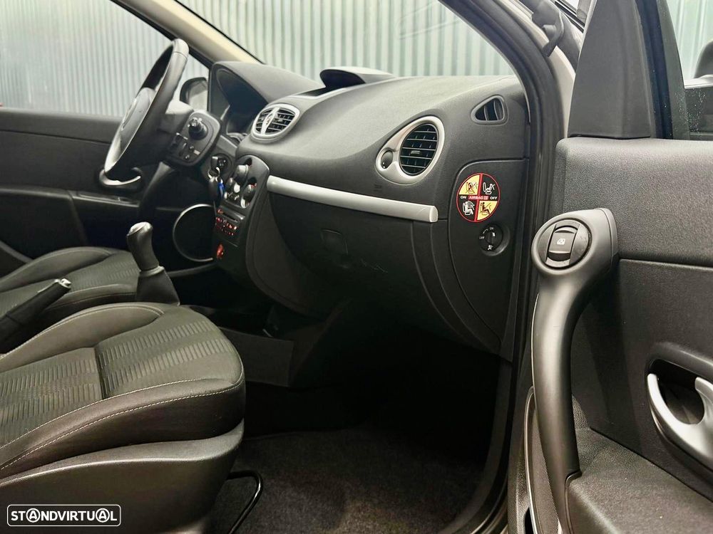 Renault Clio 1.2 16V Dynamique - 14