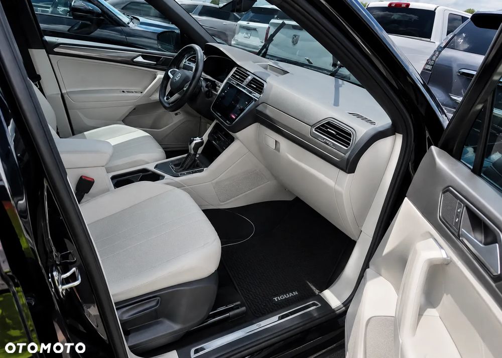 Volkswagen Tiguan - 9