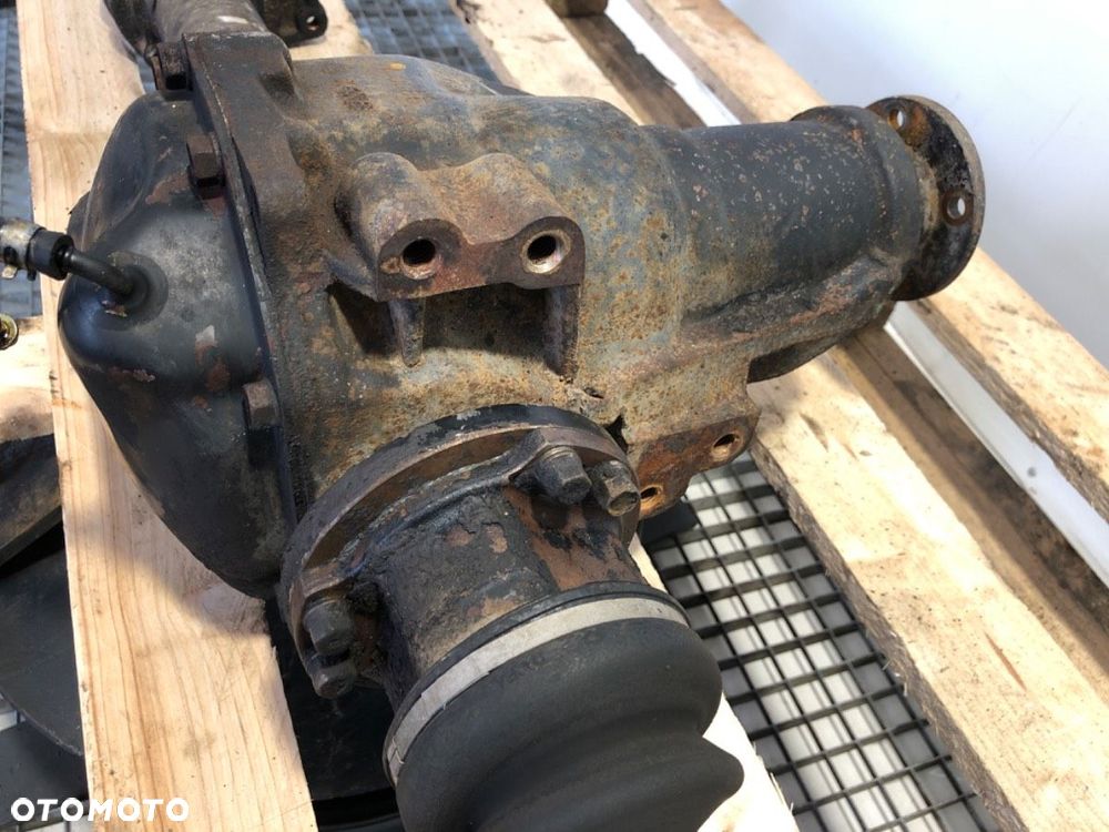 MOST DYFER PRZÓD  NISSAN PATHFINDER II (R50) 1995 - 2005 3.3 V6 4WD 125 kW [170 KM] benzyna 1997 - - 7