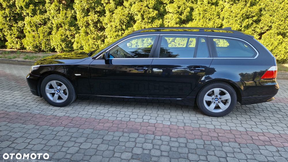 BMW Seria 5 525d - 9