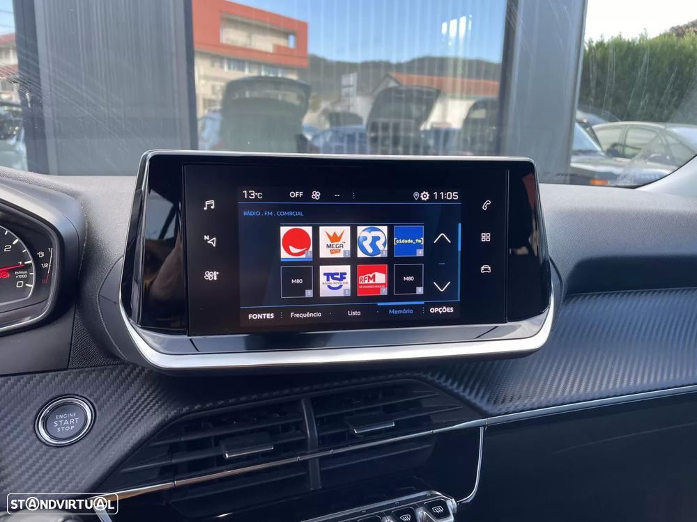 Peugeot 2008 1.2 PureTech Allure - 21