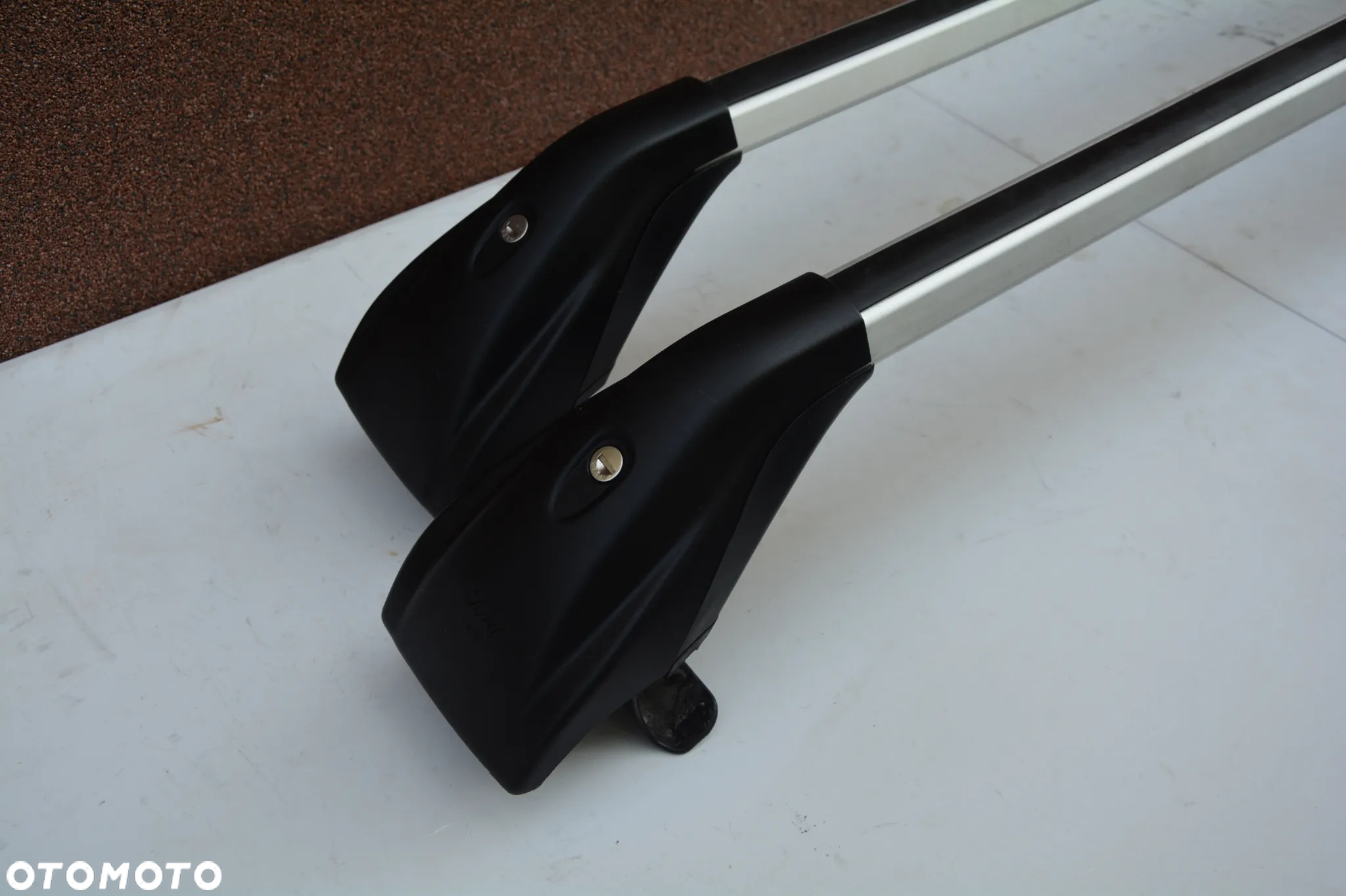 FORD C-Max 2010-2015   bagażnik dachowy oryginał klucz alu - 3