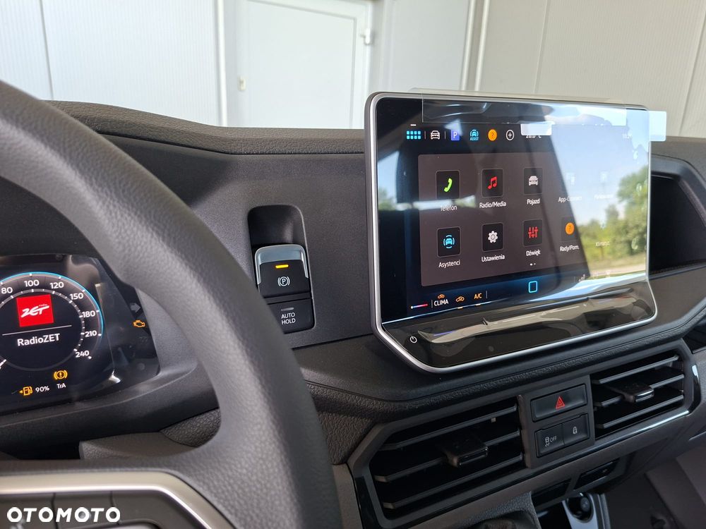Volkswagen Crafter 35 Furgon z wysokim dachem 7 osobowy, silnik: 2,0 l EURO VI 163 KM / skrzynia biegów: Przedni napęd manualna 6-biegowa rozstaw osi: 4490 mm - 18