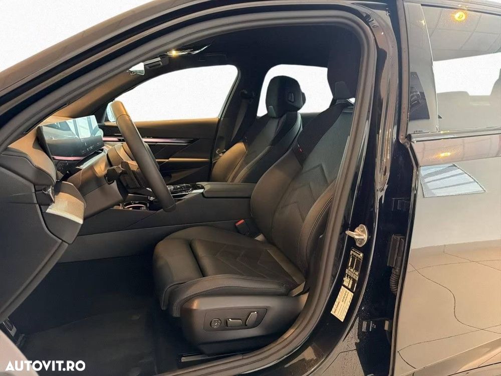 BMW Seria 5 520i Aut. - 9