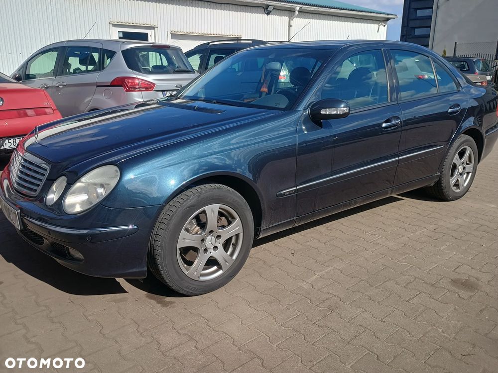 Mercedes-Benz Klasa E - 24